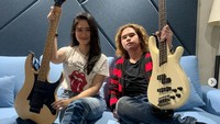 Tissa dan Dul sempat berkolaborasi bersama. Dok. Instagram/tissabiani
