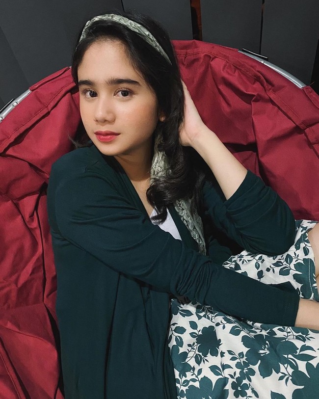 Saat itu ia bermain film Tanah Surga Katanya. Dalam film tersebut Tissa Biani berperan sebagai Salina.  Foto: dok. Instagram