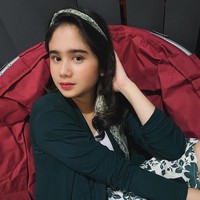 Saat itu ia bermain film Tanah Surga Katanya. Dalam film tersebut Tissa Biani berperan sebagai Salina.  Foto: dok. Instagram