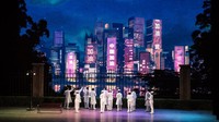 Para pemain melakukan peran selama opera yang bertajuk Angels Diary di Wuhan, provinsi Hubei, China.  