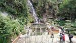 Foto: Air Terjun Cantik di Magelang yang Selalu Bening