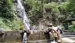 Foto: Air Terjun Cantik di Magelang yang Selalu Bening