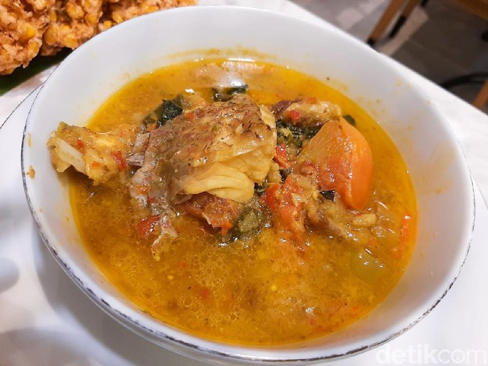 Baku Sayang: Cicip Makanan khas Manado