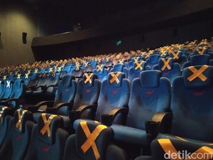Nonton Bioskop Diberi Jarak 2 Kursi, Penonton Jadi Merasa Tenang
