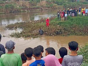 Bocah Bandung Diduga Tenggelam Saat Berenang di Anak Sungai Citarum