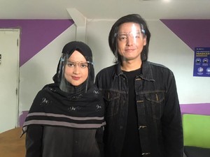 Cerita Unik Pemilihan Nama Anak Kedua Roger Danuarta dan Cut Meyriska