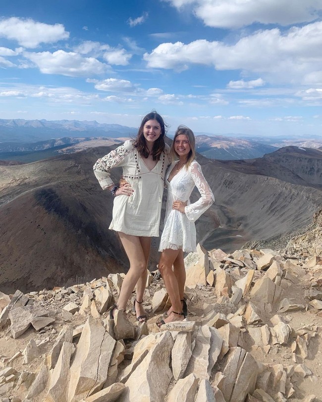 Itu tidak membantu bahwa aku berambut pirang, aku wanita, dan aku sering dinilai seperti perempuan 17 atau 18 tahun, ungkapnya.  Foto: Instagram @erin_ton7