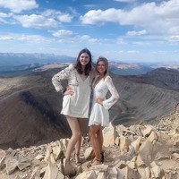 Itu tidak membantu bahwa aku berambut pirang, aku wanita, dan aku sering dinilai seperti perempuan 17 atau 18 tahun, ungkapnya.  Foto: Instagram @erin_ton7