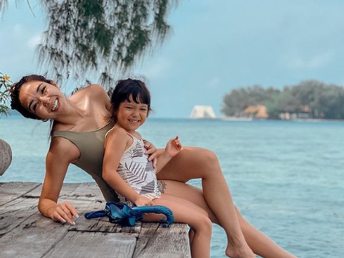 gisel di pulau macan