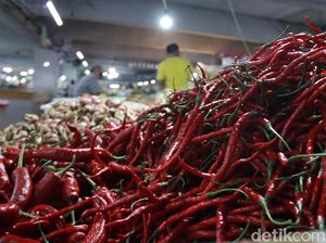Cabai Merah hingga Tembakau Sumbang Inflasi ke Jawa Barat