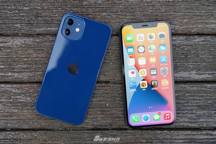 iPhone 12
