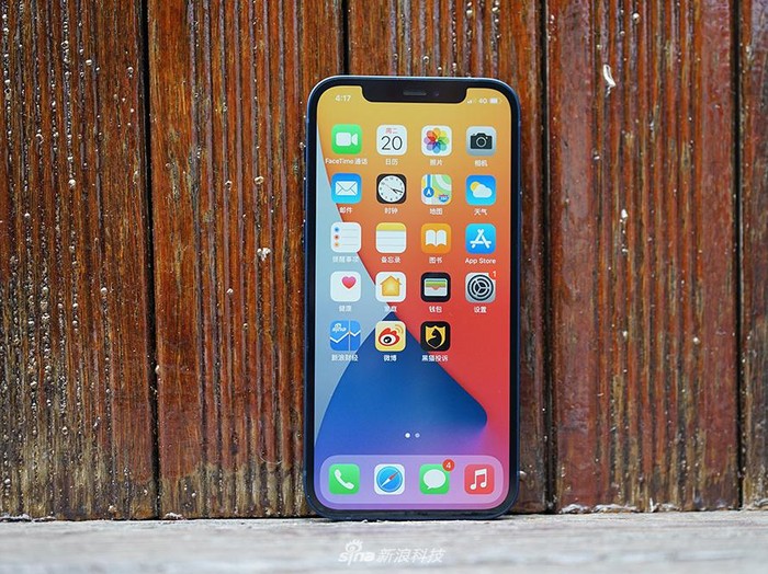 iPhone 12