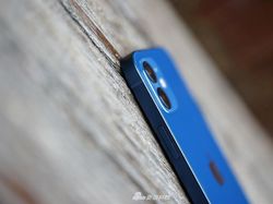 iPhone 12 Biru yang Menggoda Jiwa dan Dompet