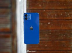iPhone 12 Biru yang Menggoda Jiwa dan Dompet