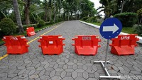 Penutupan tersebut dilakukan usai seorang dosen serta pegawai di Lembaga Penelitian dan Pengabdian Masyarakat (LPPM) kampus tersebut meninggal akibat COVID-19.