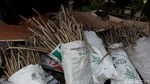 Melihat Limbah Kayu Jadi Furnitur Keren