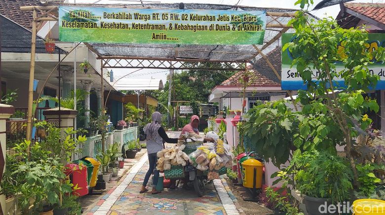 lingkungan RT 05 RW 02 Kelurahan Jetis, Blora lingkungan RT 05 RW 02 Kelurahan Jetis, Blora