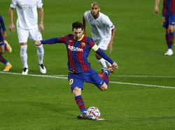 Messi adalah penendang penalti terbanyak di Liga Champions (23 kali) dan di LaLiga (74 kali) (AP/Joan Monfort)