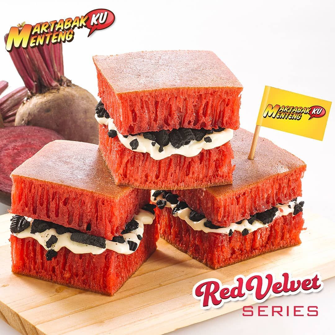 Martabak Red Velvet Kekinian  yang Empuk Bisa Dibeli di Sini