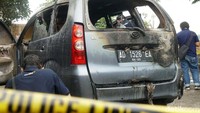 Mayat wanita yang ditemukan terbakar dalam mobil itu ditemukan oleh warga di Dukuh Cendono Baru RT 4/7 Desa Sugihan, Kecamatan Bendosari, Kabupaten Sukoharjo, Selasa (20/10) sekitar pukul 22.00 WIB.