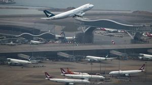 Merugi Gegara Corona, Cathay Pacific PHK Ribuan Karyawan