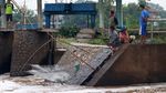 Musim Hujan, Berkah Bagi Penjala Ikan di Sungai Citarik