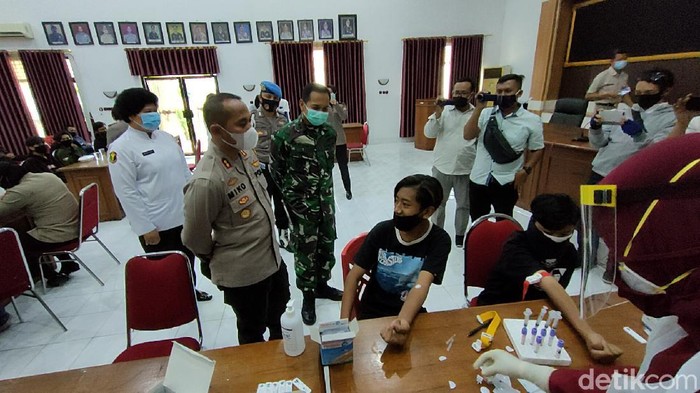 pelajar yang diamankan hendak ikut demo di kediri