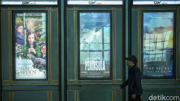 Pengumuman! Bioskop CGV Jakarta Buka Lagi Sejumlah bioskop di Ibu Kota mulai buka seiring dengan keluarnya surat keputusan dari Pemerintah Provinsi DKI Jakarta. Mereka boleh buka dengan syarat menerapkan sejumlah protokol.