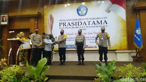 Penulis hingga Polisi di Jawa Tengah Raih Penghargaan di Bidang Bahasa