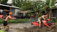Lihatlah keseruannya bermain ATV di Silakarang Adventure Bali. (Pevita Pearce/Instagram)