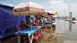 Potret Banjir Rob yang Kembali Terjang Muara Angke