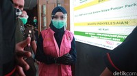 Penampilan Pinangki berubah setiap waktu. Seperti diketahui, Pinangki awalnya tidak mengenakan jilbab saat pertama kali ditahan Kejaksaan Agung (Kejagung). Namun, saat menjalani sidang, Pinangki mulai memakai pakaian syari.