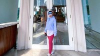 Rumah Syahrini dan Reino Barack memiliki pintu kaca yang besar. Foto: Instagram Syahrini