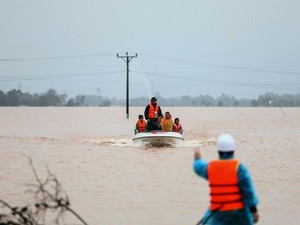 Vietnam Diterjang Banjir Usai Diguyur Hujan Deras, 41 Orang Tewas