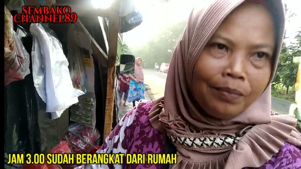 20 Tahun Jualan Sayur, Ibu Ini Bisa Beli Mobil
