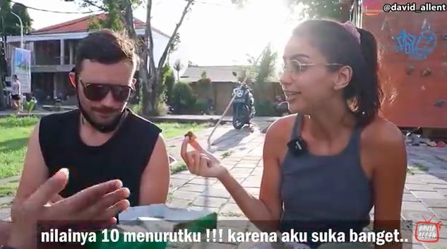 5 Reaksi Bule Saat Cicip Martabak Indonesia Pertama Kali
