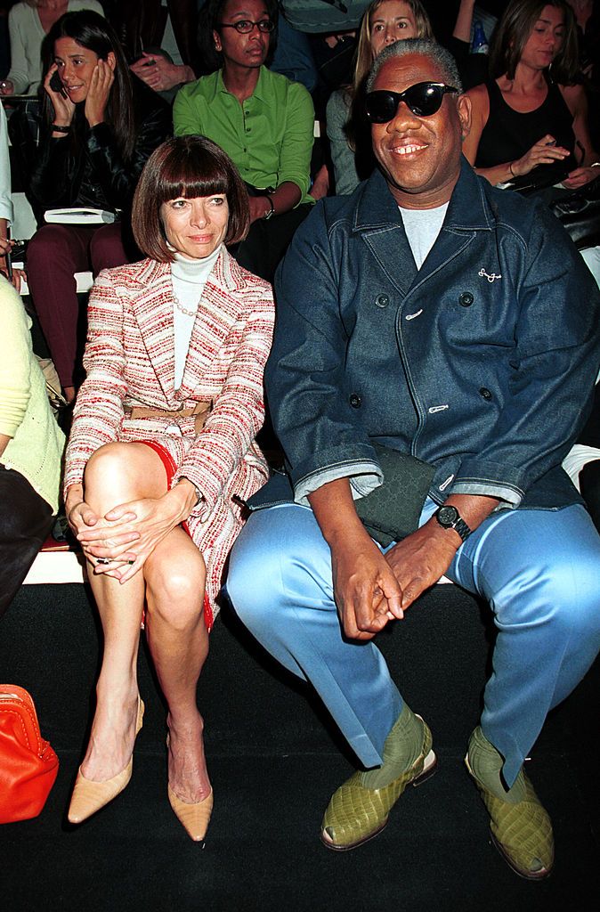 378999 05: Vogue editors Anna Wintour and Andre Leon Talley attend the Donna Karan Spring 2001 collection in women's fashion during the 