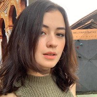 Nama Kimberly Rider pastinya sudah tidak asing lagi didengar. Wanita cantik yang satu ini memiliki darah Eropa dari sang ayah yang berkebangsaan Inggris. Foto: Instagram/@kimberlyryder
