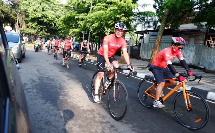 Sebanyak 20 Cyclist Fibre Bike melakukan Event virtual Cycling terbesar di Indonesia, FibreFirst Cycling 2020 di Bandung, Jawa Barat, Kamis (22/10/20). Kegiatan 