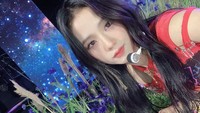 Jisoo juga membagikan foto ini di Instagram usai penampilannya di Good Morning America. It was so nice to be back and show you guys! tulisnya. (Foto: dok. Instagram)