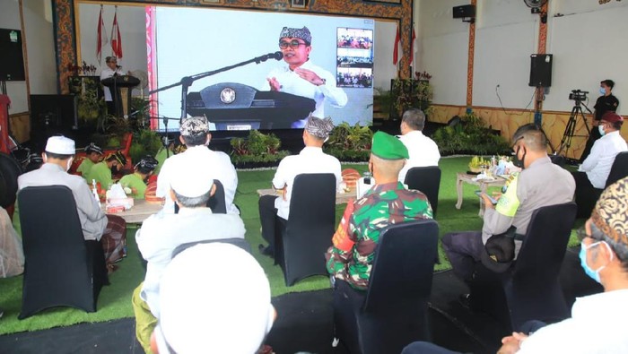 Bupati Abdullah Azwar Anas