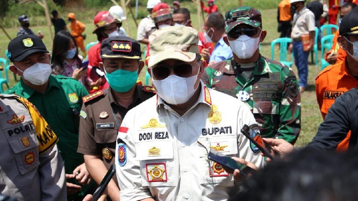 Bupati Musi Banyuasin, Dodi Reza