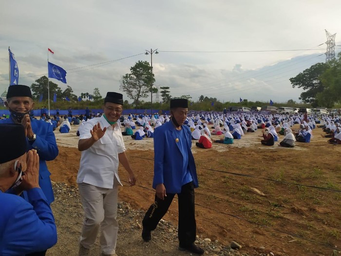 Calon Wakil Gubernur Sumatera Barat, Indra Catri melakukan safari politik ke Perguruan Maju Sehat Bersama (Mahatma), Kabupaten Dharmasraya.