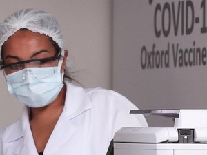 Uji Coba Vaksin Oxford Berlanjut Usai Kematian Relawan di Brasil