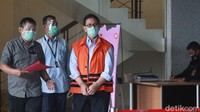 Karyoto mengatakan kasus korupsi tersebut menggunakan modus kontrak fiktif.