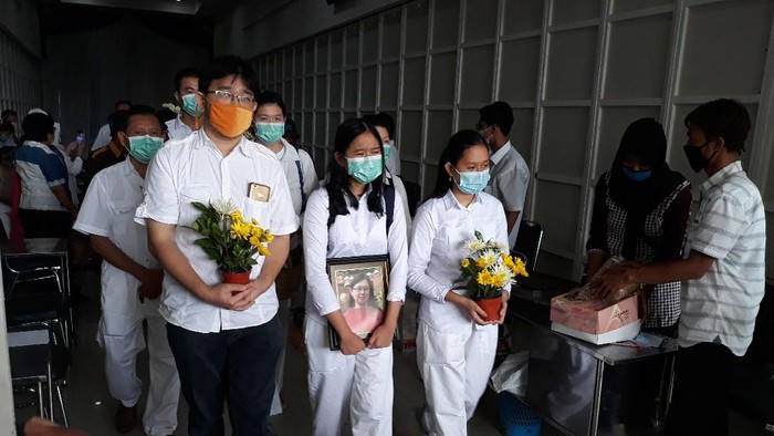 Jenazah Yulia di rumah duka Thiong Ting, Solo, Kamis (22/10/2020).