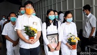 Jenazah Yulia diberangkatkan dari Rumah Duka Thiong Ting, Jebres, Kota Solo.