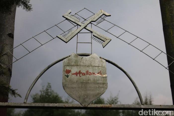 Kampung Tulip di Bandung