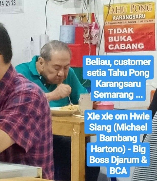 Bukan di Mall Mewah, 5 Konglomerat Ini Hobi Makan di Warung Kaki Lima