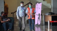 Rachmat Yasin merupakan mantan Bupati Bogor yang ditetapkan sebagai tersangka oleh KPK dalam dua kasus dugaan korupsi. Pada kasus pertama, Rachmat Yasin diduga menyunat anggaran SKPD senilai Rp 8,9 miliar untuk keperluannya, termasuk kampanye pada Pilkada 2013 dan Pileg 2014.